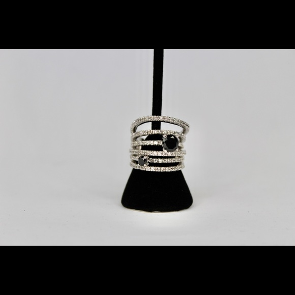 CZ White Diamonds & 2 Onyx Stones HIGHWAY RING - Picture 1 of 3